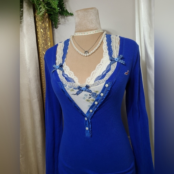 ♡ Y2K ♡ Hollister Bright Blue Henley Button Front Long Sleeve - Picture 2 of 10